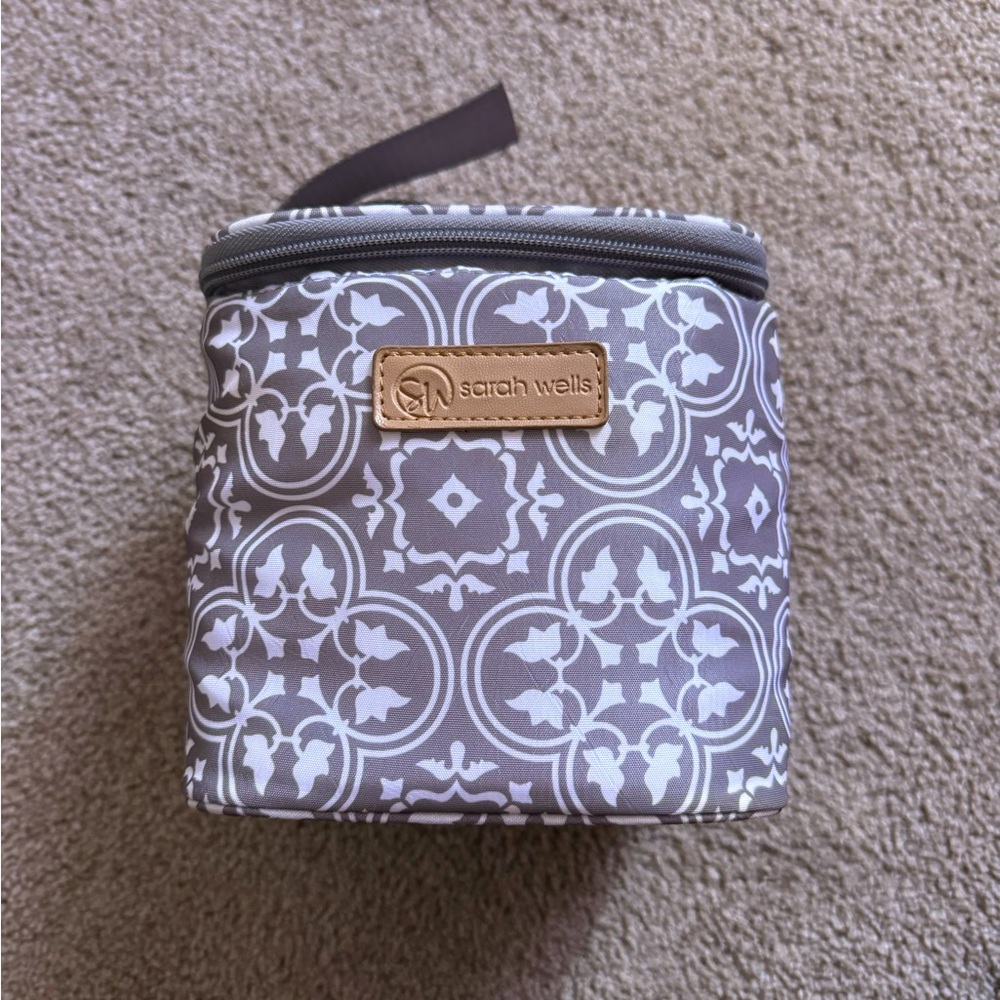 Sarah Wells Cold Gold Cooler Lunch Box